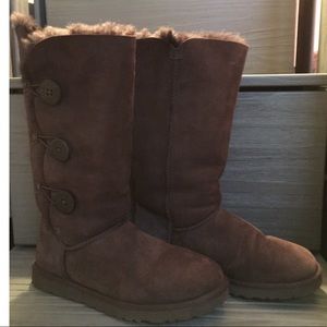 UGG Bailey Button Triplet Women's Boots Size 9